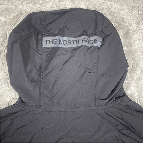North face jacket - Picture 3 of 8